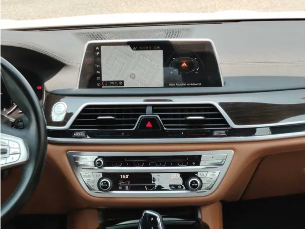 Car image 23