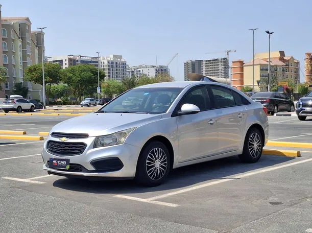 2017 Chevrolet Cruze in Dubai
