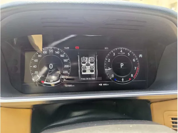 Car image 30