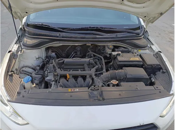 Car image 20