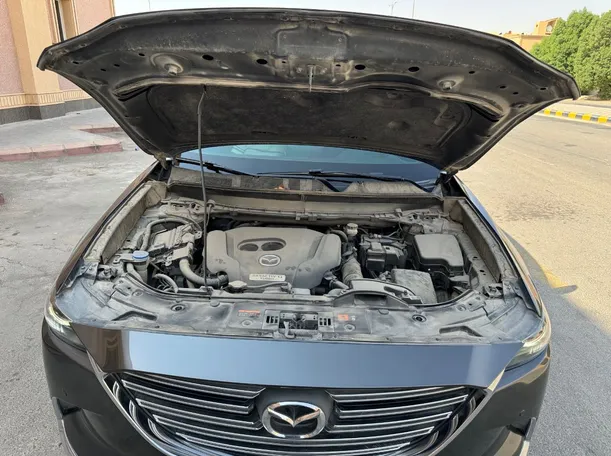Car image 25