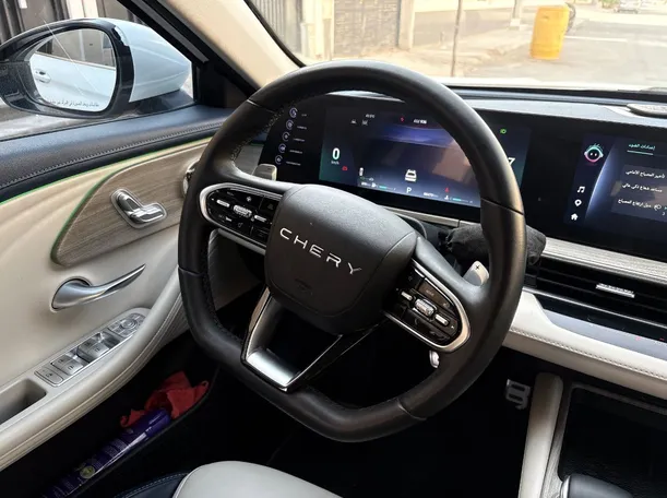 Car image 20