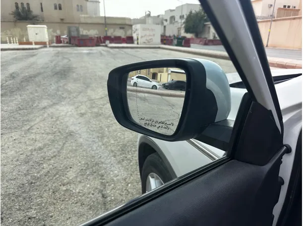 Car image 28
