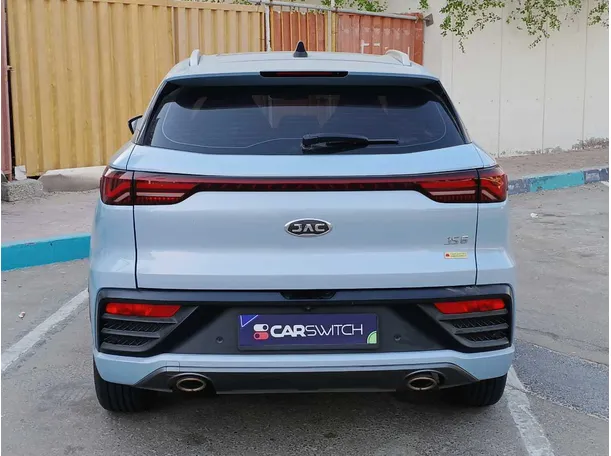 Car image 6