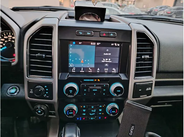 Car image 28