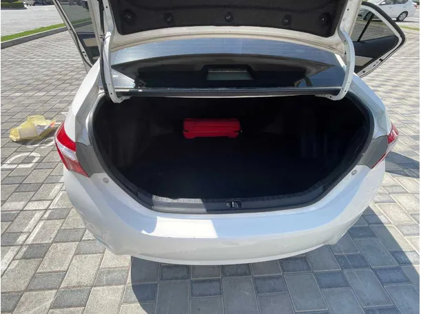 Car image 31