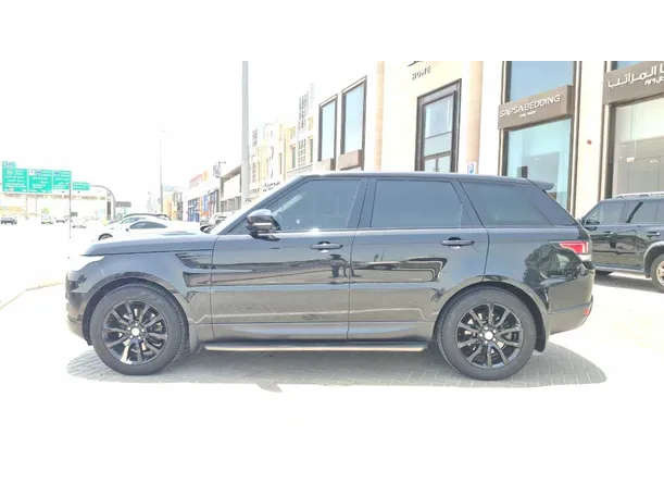 Car image 8