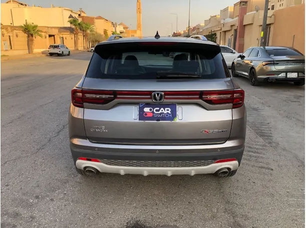 Car image 6