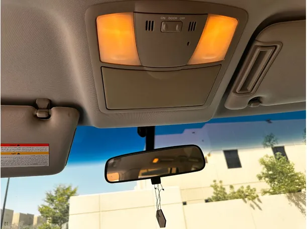 Car image 29