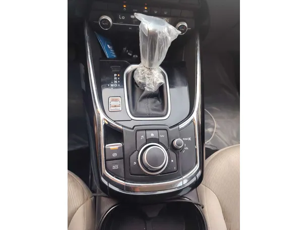 Car image 20