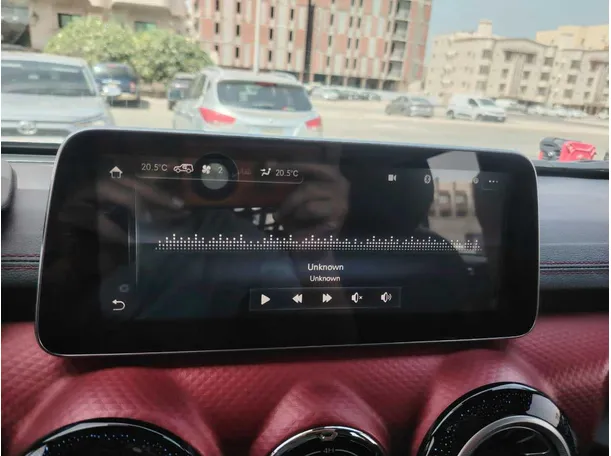 Car image 24