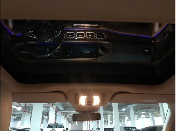 Car image 21