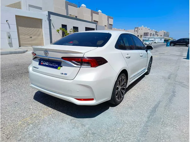 Car image 5