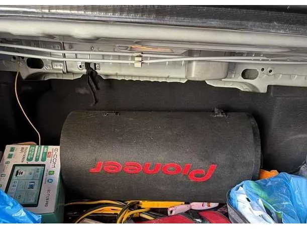 Car image 22