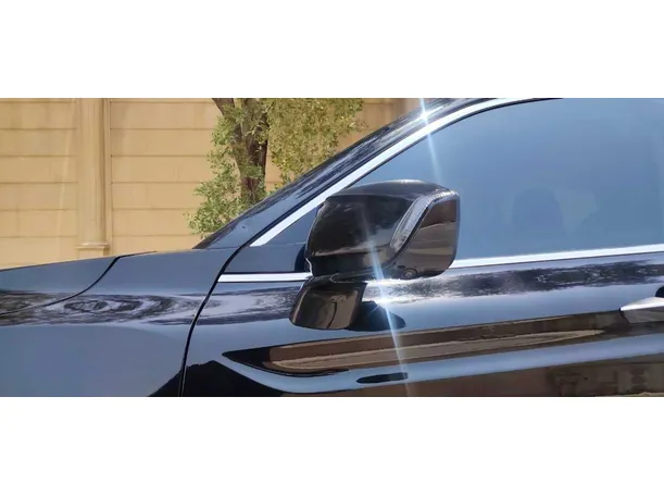 Car image 28