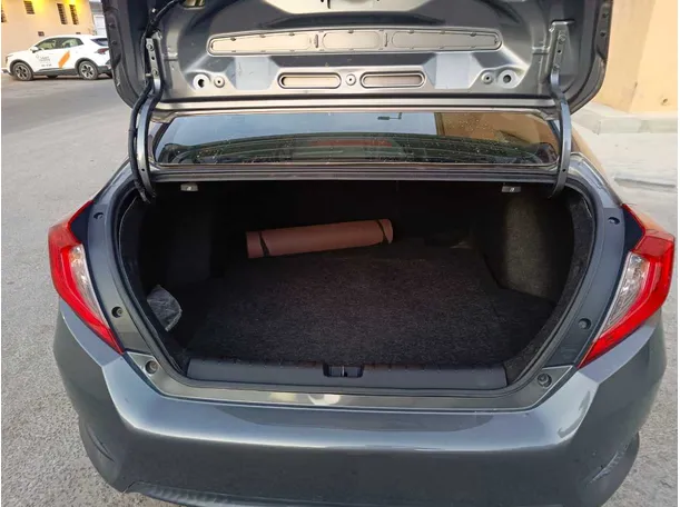 Car image 22