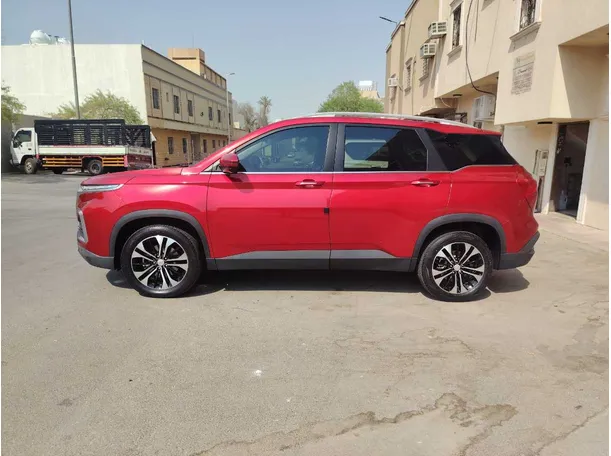 Car image 8