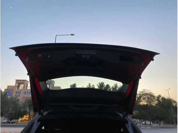 Car image 21