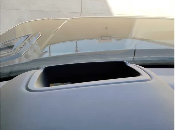 Car image 29