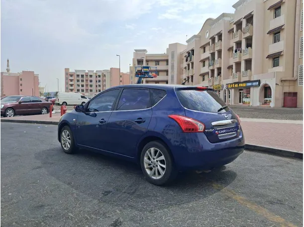 Car image 7