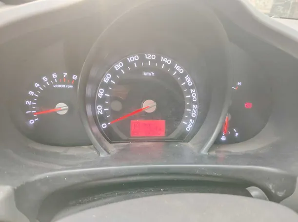 Car image 32