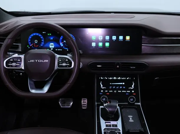 Car image 15