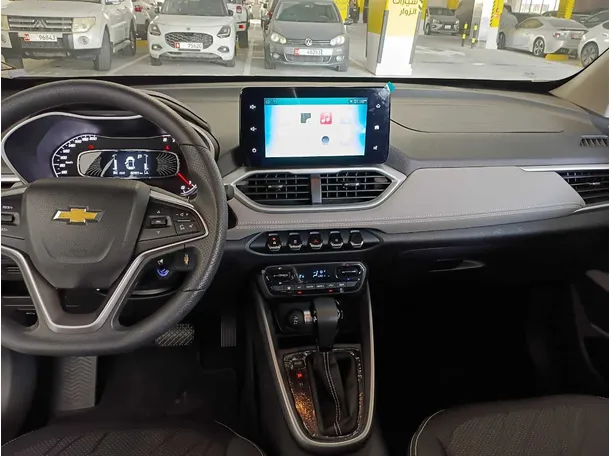Car image 15