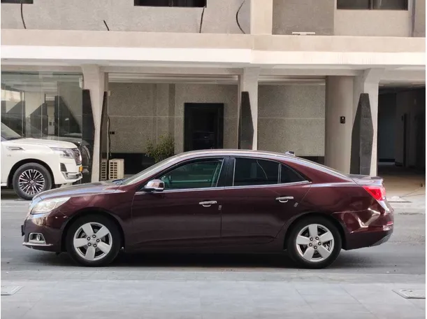 Car image 8