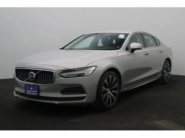 2023 فولفو S90 في دبي
