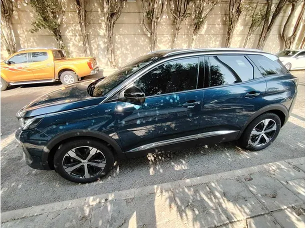 Car image 8