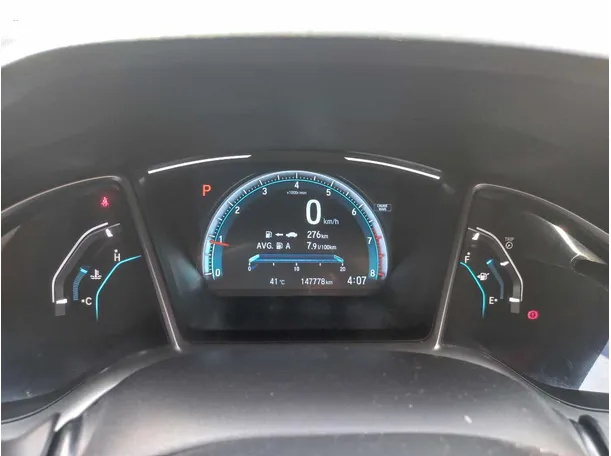 Car image 18