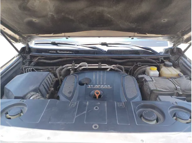 Car image 27