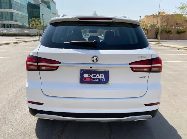 Car image 6