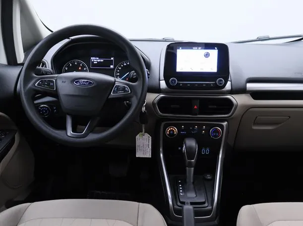 Car image 15