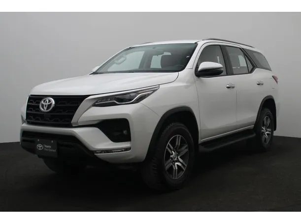 2025 Toyota Fortuner in Abu Dhabi