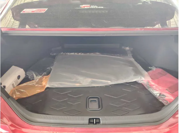 Car image 38