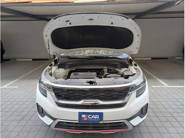 Car image 21
