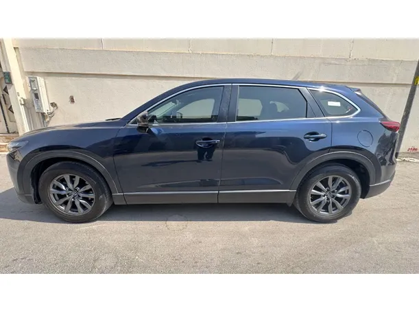Car image 8