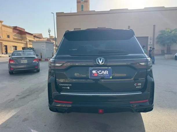 Car image 6
