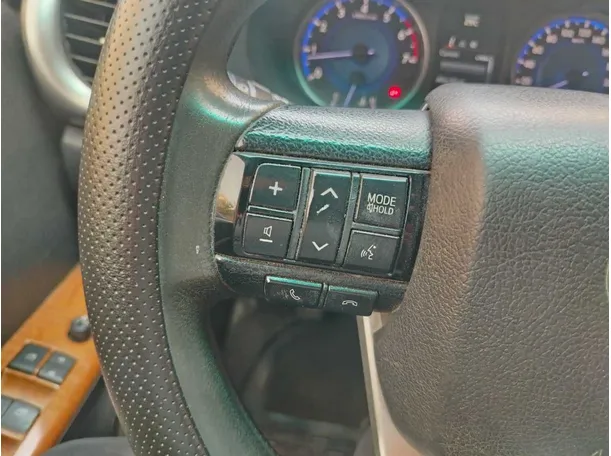 Car image 35