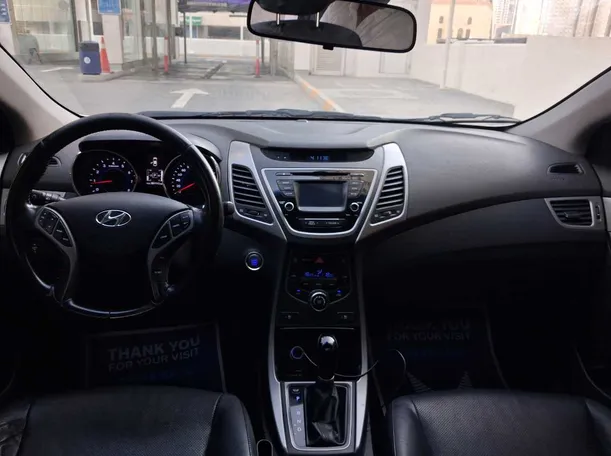 Car image 16