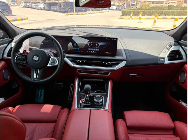 Car image 27