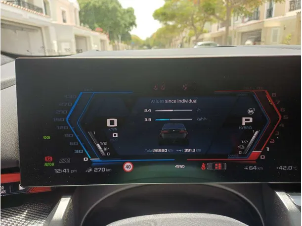 Car image 19