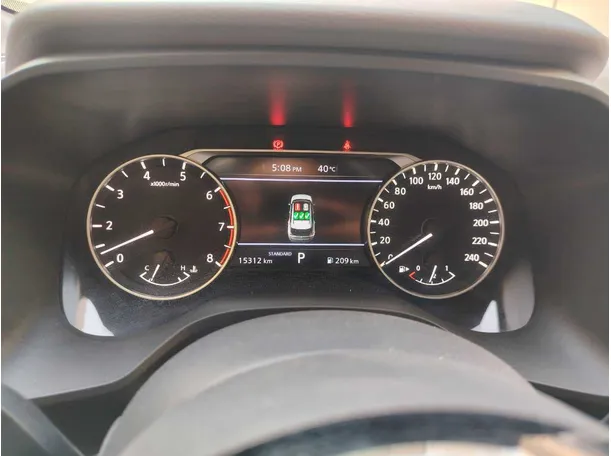 Car image 23