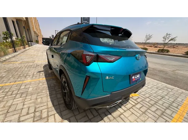 Car image 7