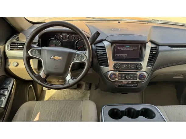 Car image 17