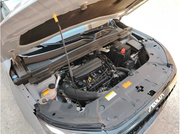 Car image 40