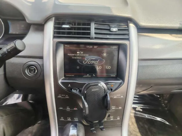 Car image 26