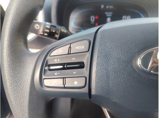 Car image 29
