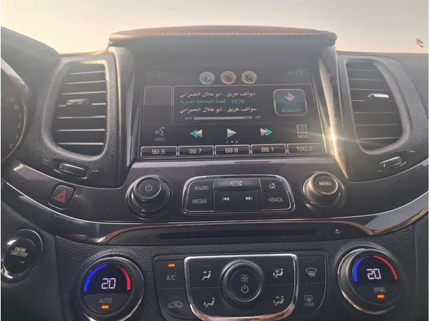 Car image 16